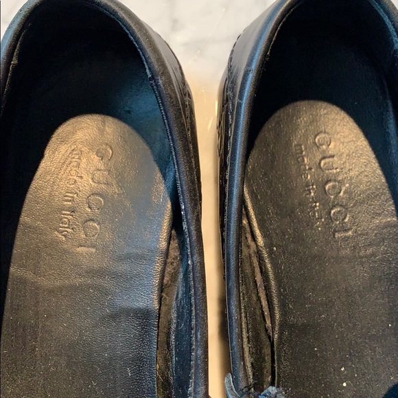 GUCCI Kanye Embossed GG Driving Shoe in black - Picture 4 of 7